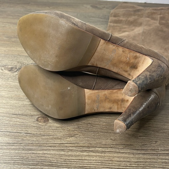 Aldo Women’s Tan Over the Knee Vegan Leather Heeled Boots, size 7 - Picture 7 of 11